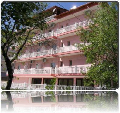 Hotel Louiza Paralía Екстериор снимка