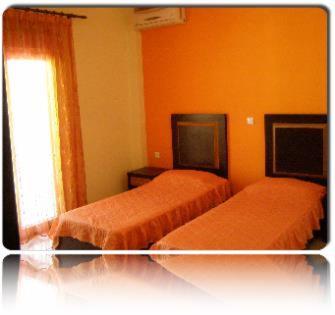 Hotel Louiza Paralía Екстериор снимка