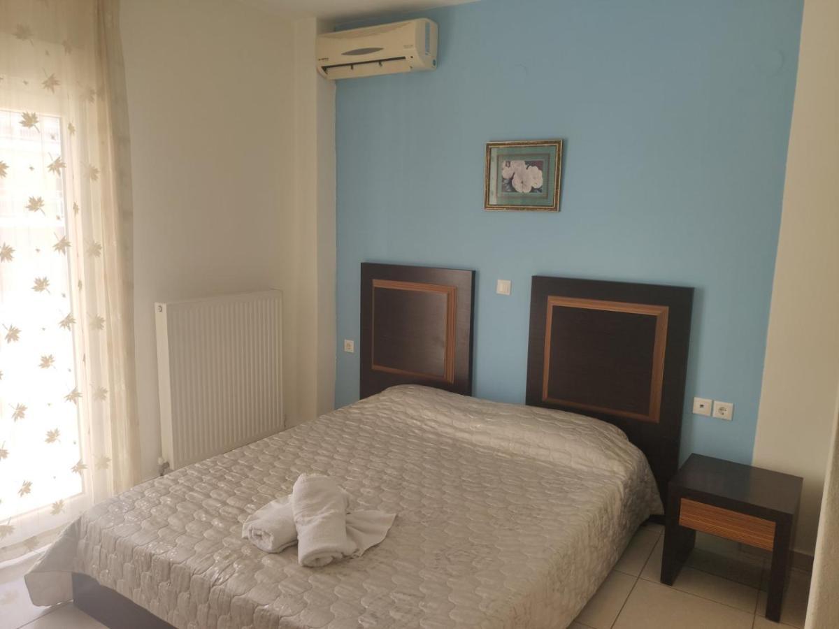 Hotel Louiza Paralía Екстериор снимка