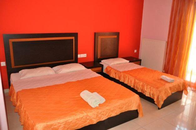 Hotel Louiza Paralía Екстериор снимка