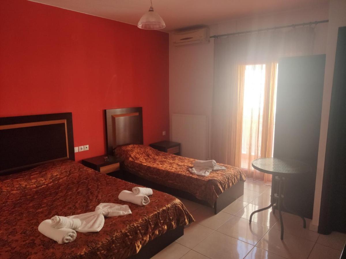 Hotel Louiza Paralía Екстериор снимка
